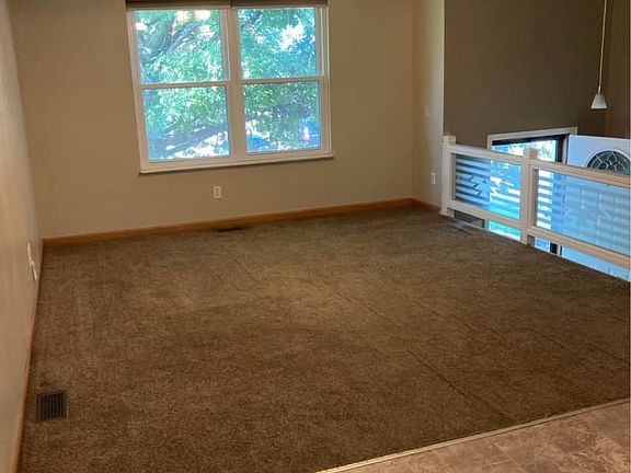 4th image of 228 Green Jade Estates Dr