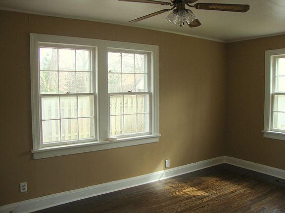 5th image of 311 W Clark Blvd
