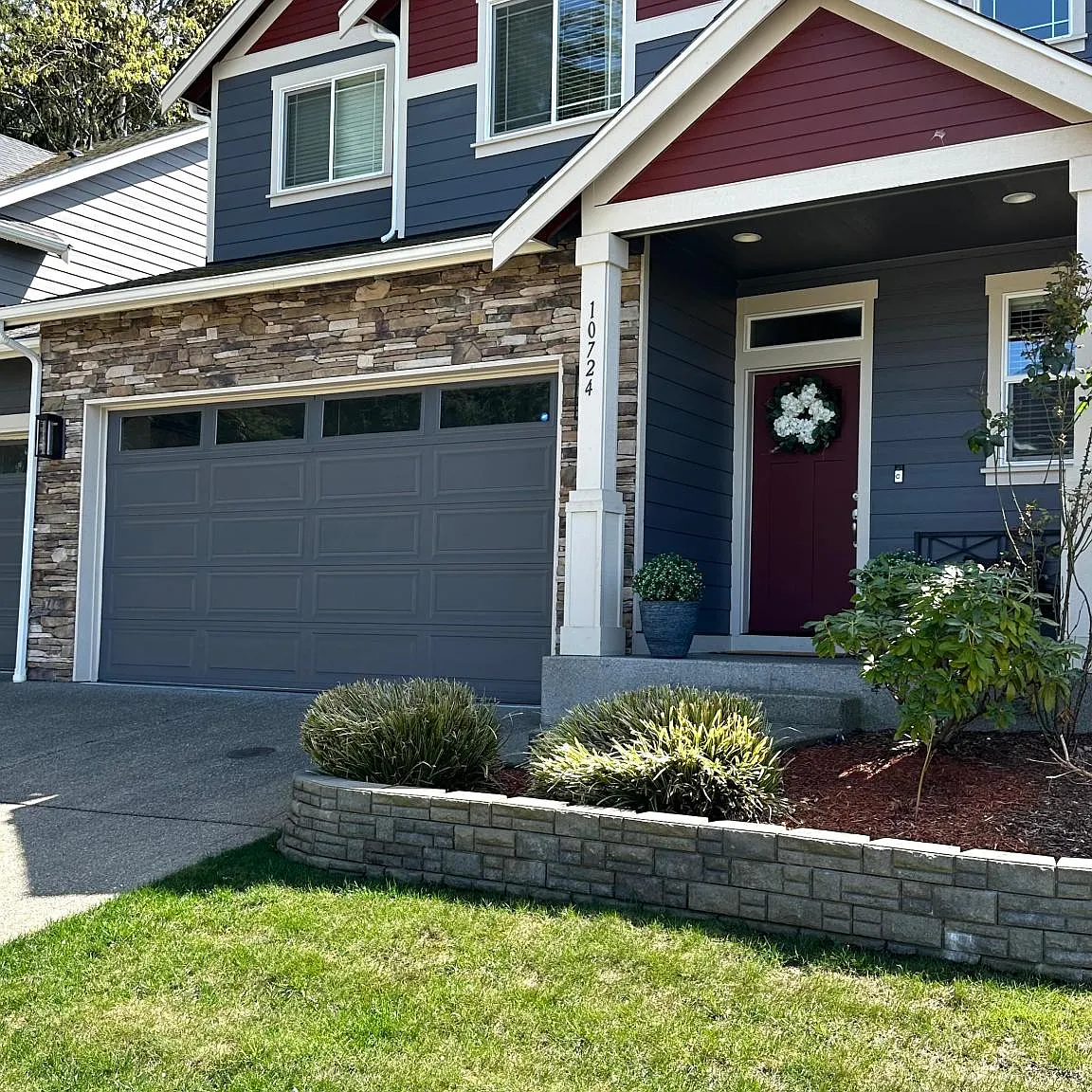 3 bed, 2.5 bath, 2289 sqft, $3,300 — Photo 2