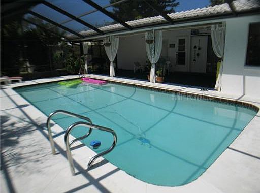 3rd image of 464 Leger Dr
