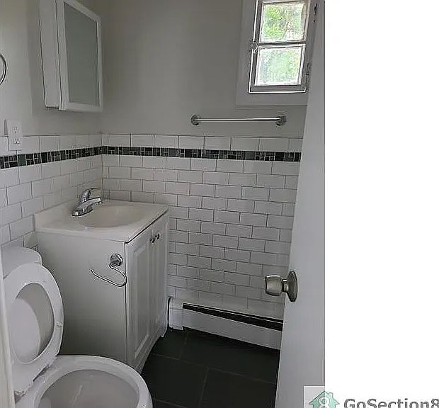 1st image of 31 Bayside Ter Floor 2