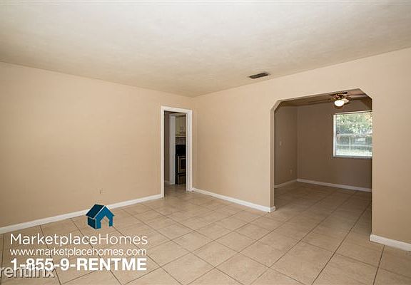 4th image of 6027 Green Hill Ln