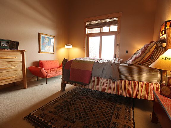 4th image of 122 Hastings Dr Unit 109