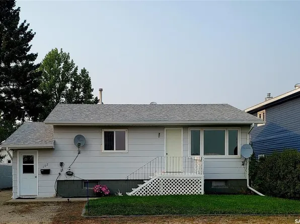 102 Railway AVENUE E, Waldeck, SK S0H 4J0