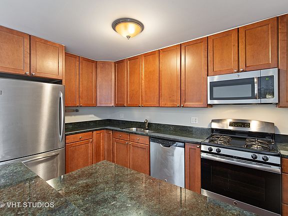 5th image of 2525 W Bryn Mawr Ave APT 502