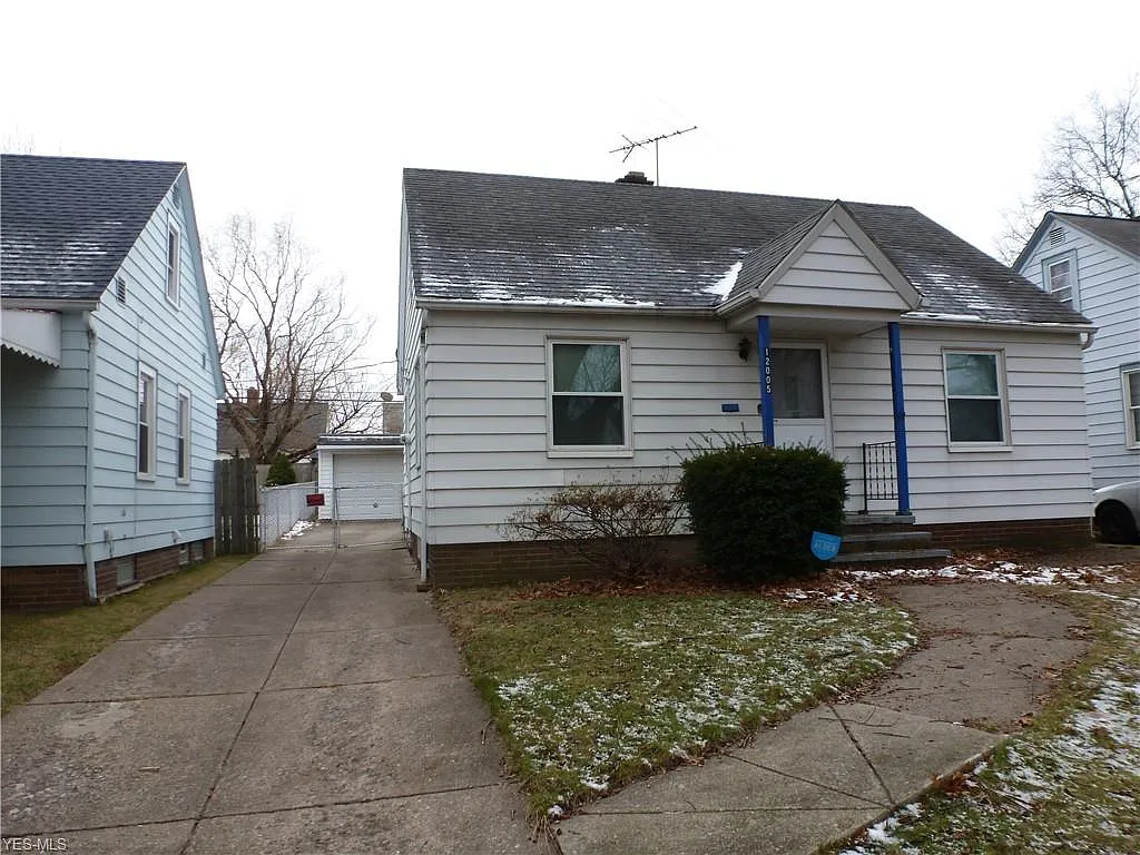 12005 Kensington Ave photo 1