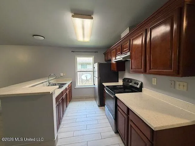 3 bed, 2.0 bath, 1000 sqft, $1,100 — Photo 4