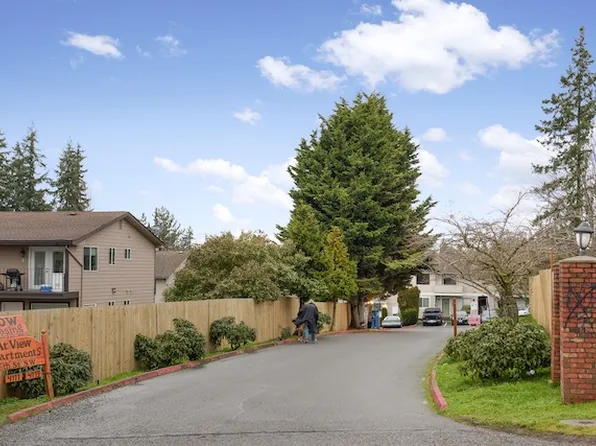 4113 156th St SW #C15, Lynnwood, WA 98087