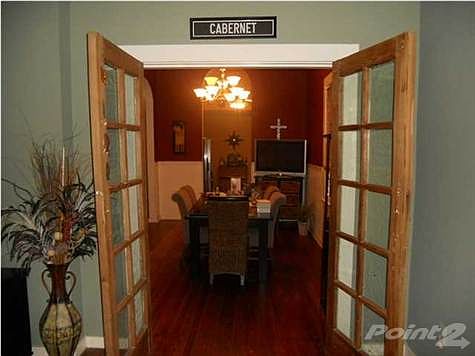 5th image of 1021 E Gadsden St
