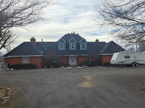 1041 Centerville Ln, Gardnerville, NV 89460