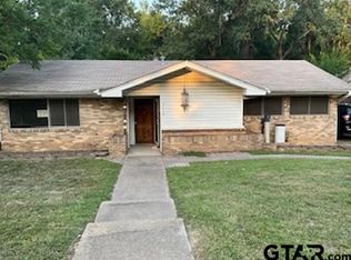 3112 Rosemary Ln, Tyler, TX 75701
