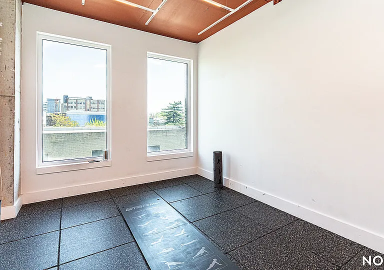 58 Vanderbilt Ave #9Z — Photo 37