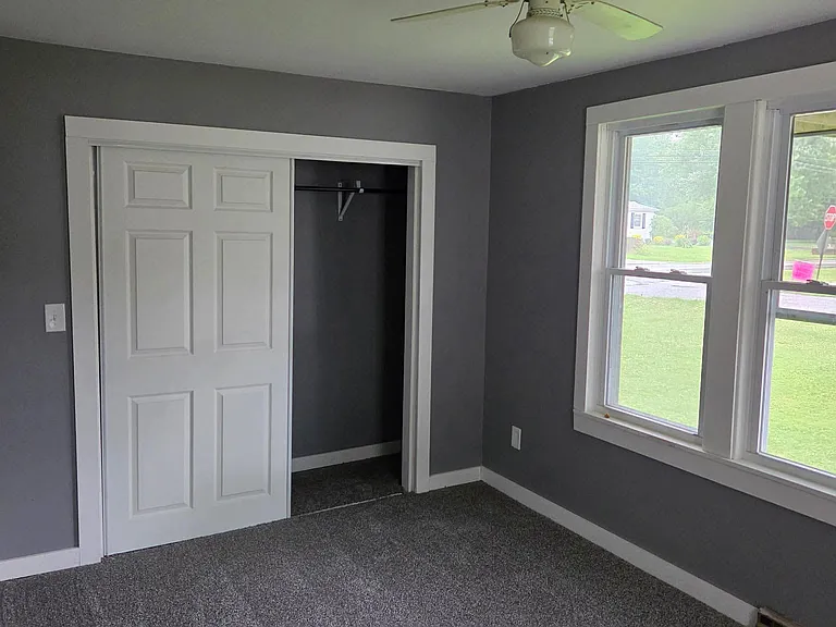 1023 Warren Rd #B — Photo 4