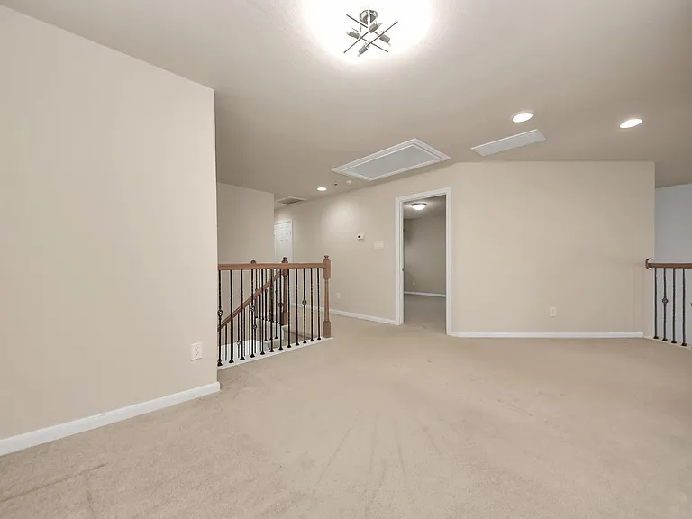 1251 Glenwood Canyon Ln — Photo 22
