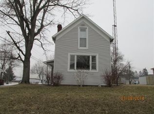 135 Harrison St, Geneva, IN 46740