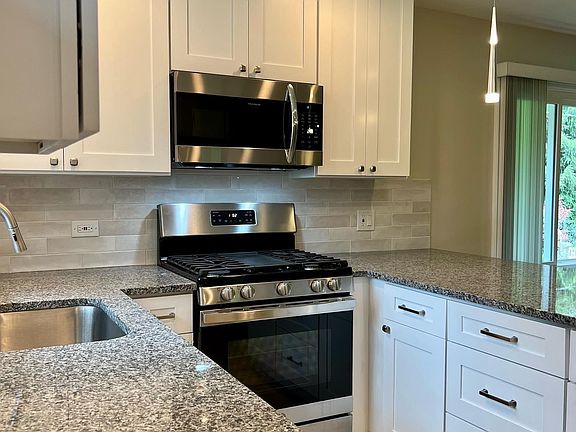 2nd image of 336 Euclid Ave #2
