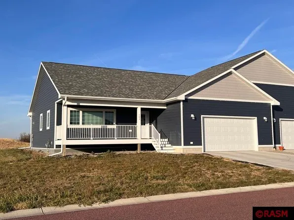 103 Bluestem Dr, Blue Earth, MN 56013