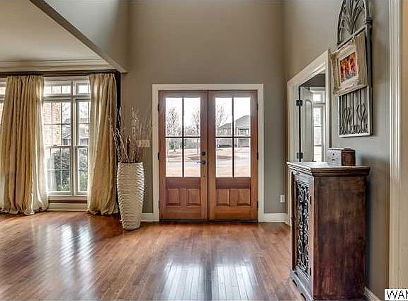 2nd image of 3685 River Bluff Dr
