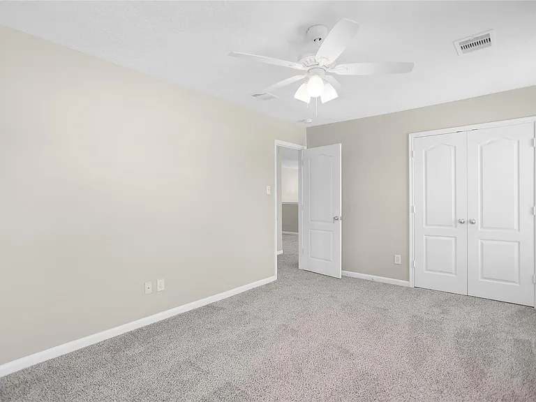 692 Casual Ln — Photo 18