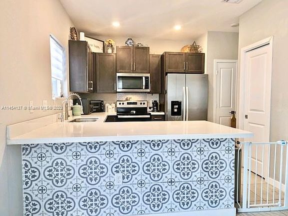 5th image of 1769 SE 8th Pl #1