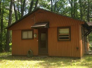 8122 Old State Rd, Johannesburg, MI 49751