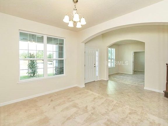 4th image of 2103 Candlenut Cir