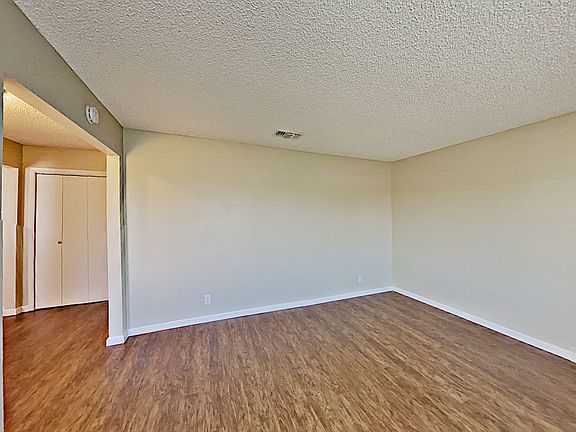 4th image of 7413 Crownwest Way
