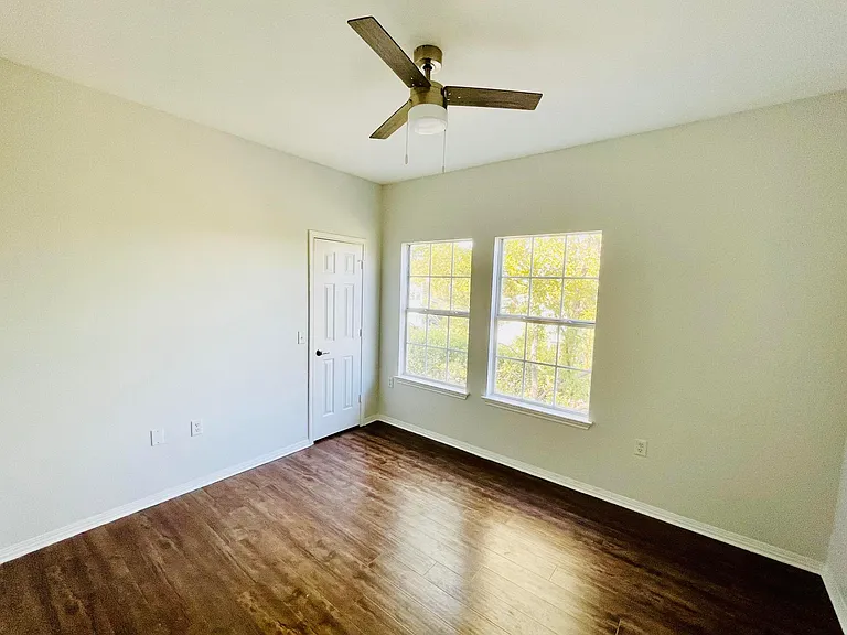 5301 Delores Ave — Photo 9