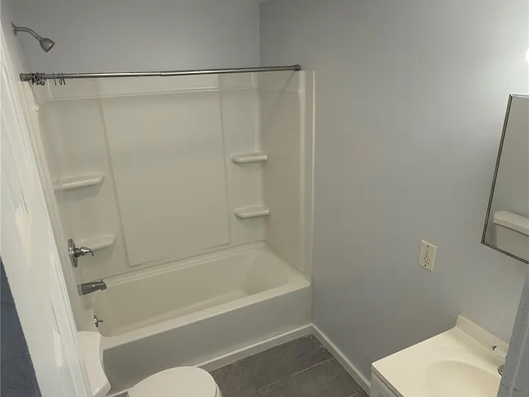 21 Hoffman Ave #1 — Photo 7