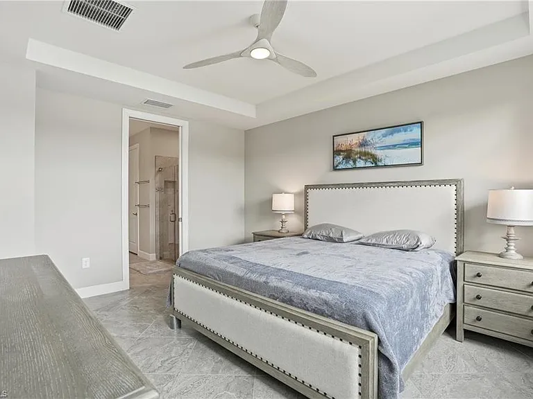 12361 Canal Grande Dr — Photo 16