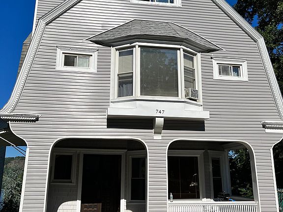 2nd image of 463 Warburton Ave
