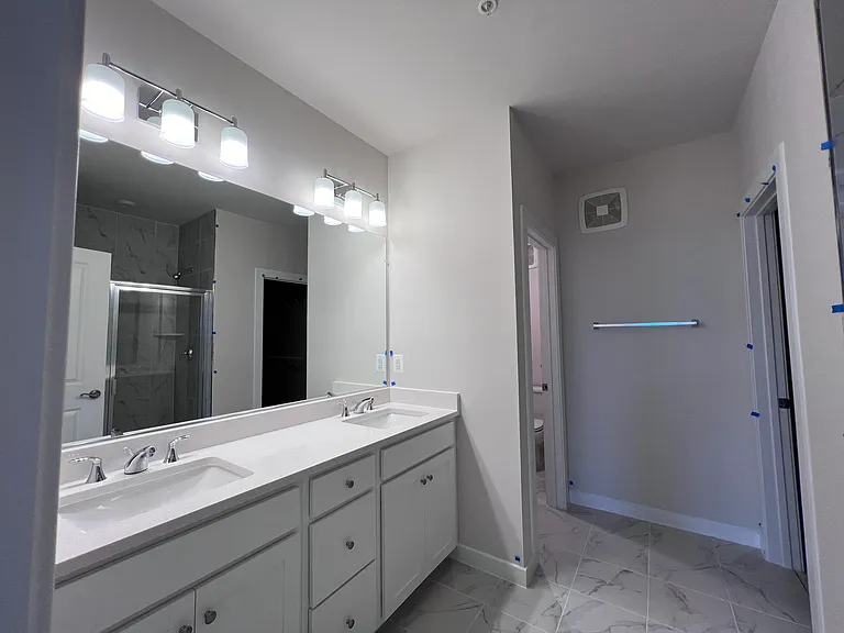 Master Bathroom double vanity