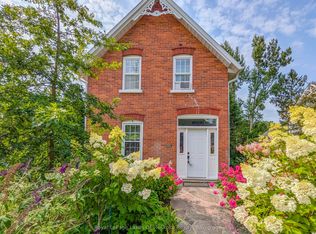 212 James St, Bracebridge, ON P1L 2B8
