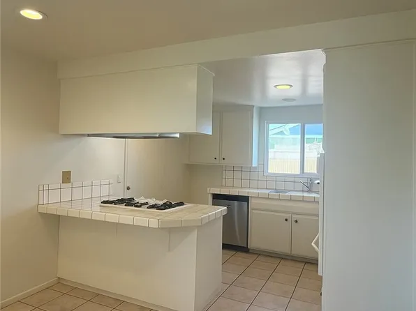6952 Sandburg Dr, Buena Park, CA 90620