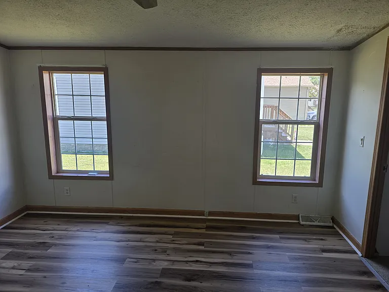 3913 Benjamin Way — Photo 7