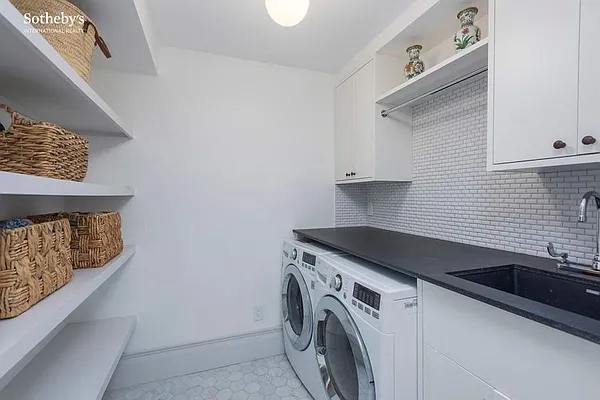 Sold by Sotheby's International Realty | media 20