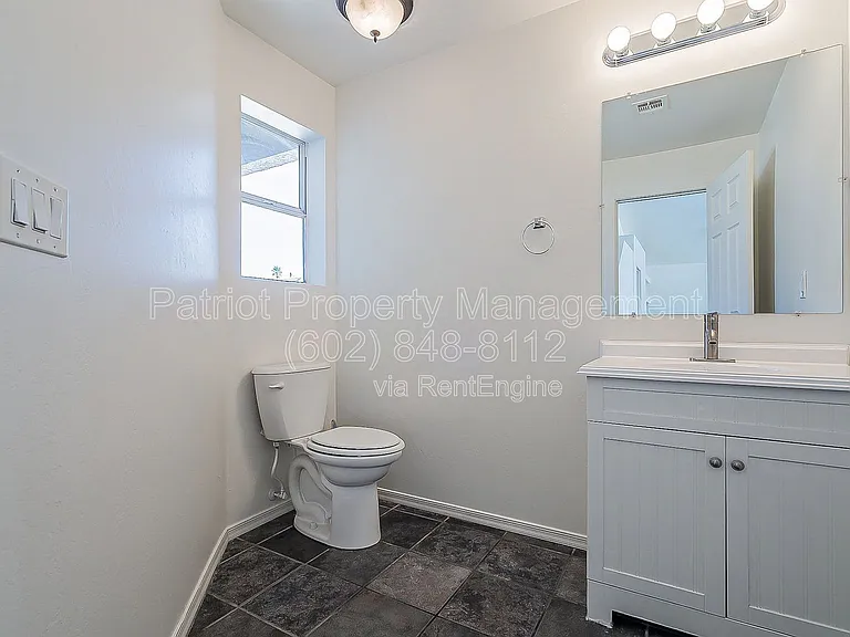 11309 N 89th Dr — Photo 7