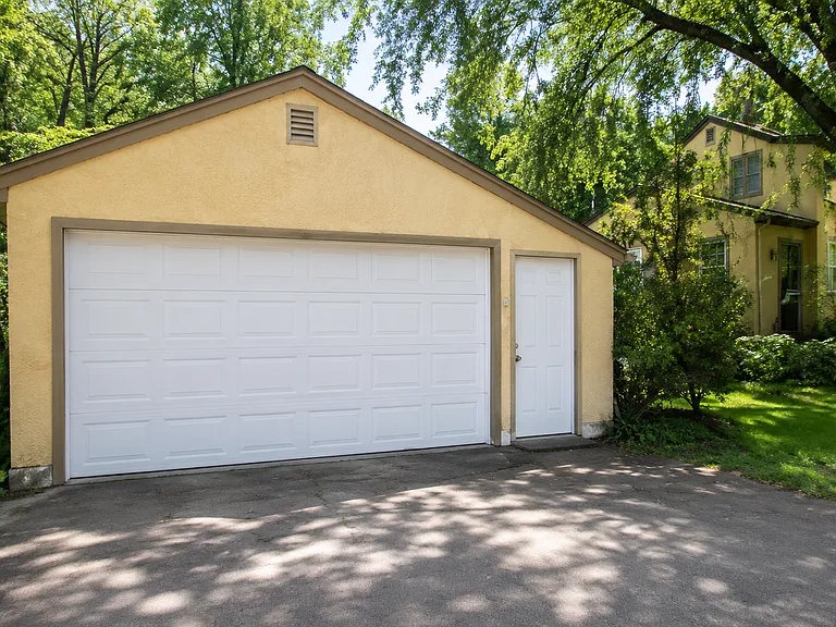 attached garage