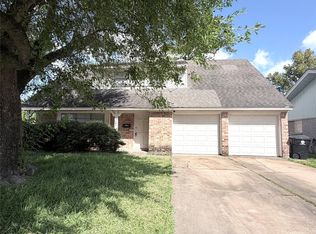 9706 Crestdale Cir, Houston, TX 77080