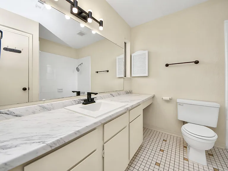 9001 Imogene St #A — Photo 28
