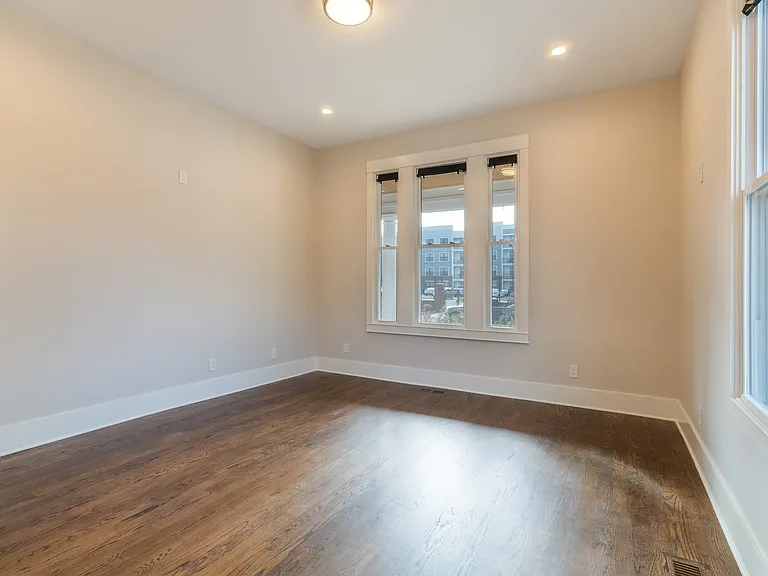 1544 Court Ave #2 — Photo 17