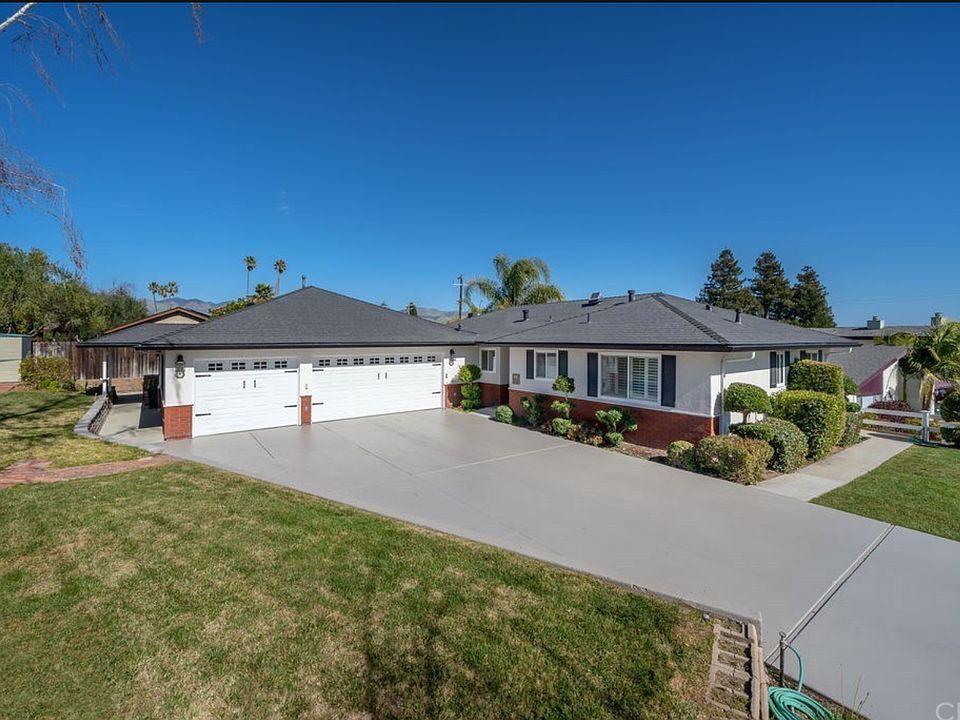 1st image of 440 Country Club Dr