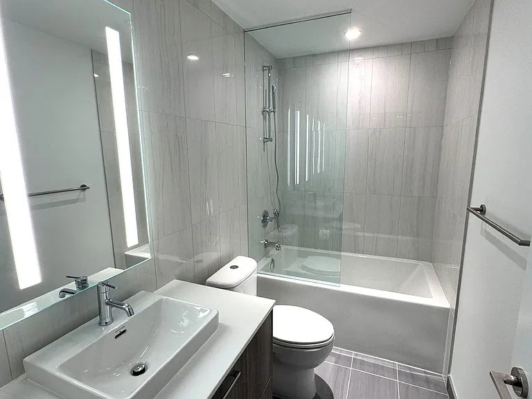 470 Front St W #1309 — Photo 6