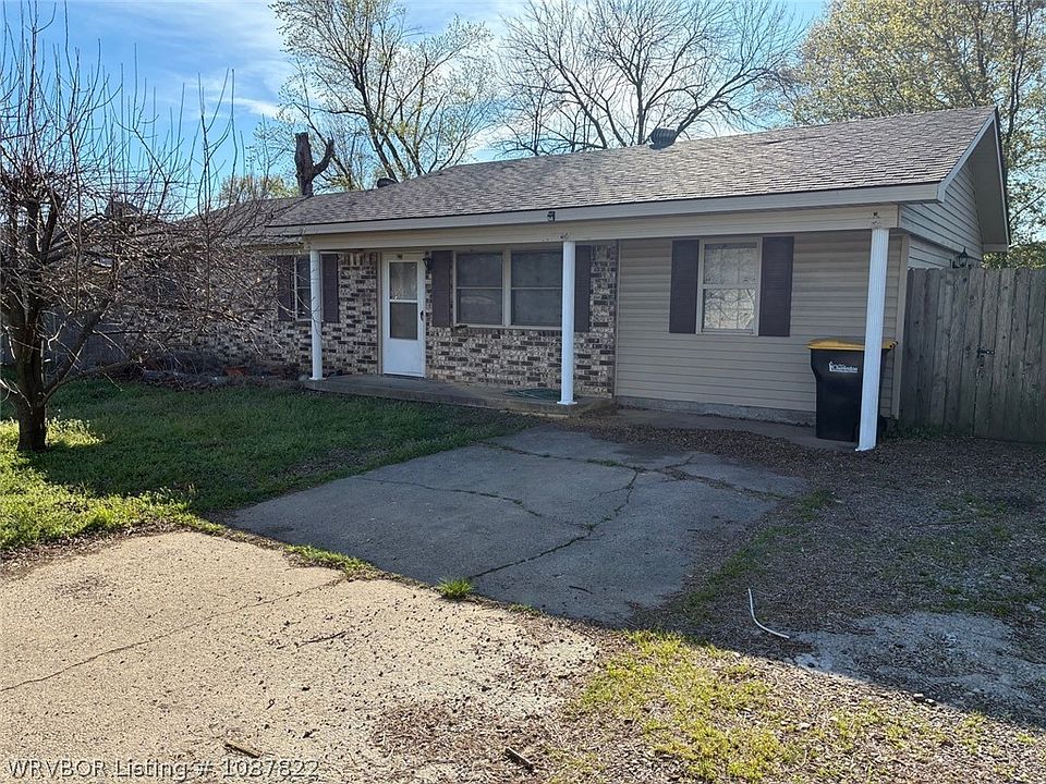 1st image of 625 Louis St