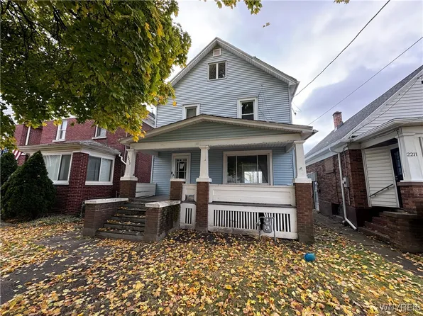 2213 Woodlawn Ave, Niagara Falls, NY 14301