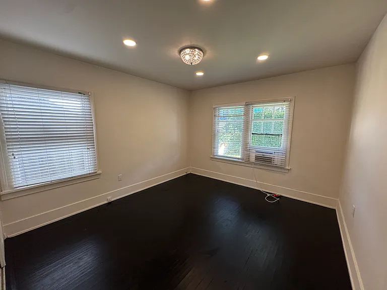 849 N West Knoll Dr — Photo 19