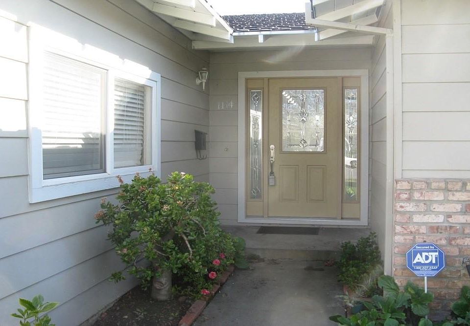 1st image of 1114 Greenbriar Ave #1