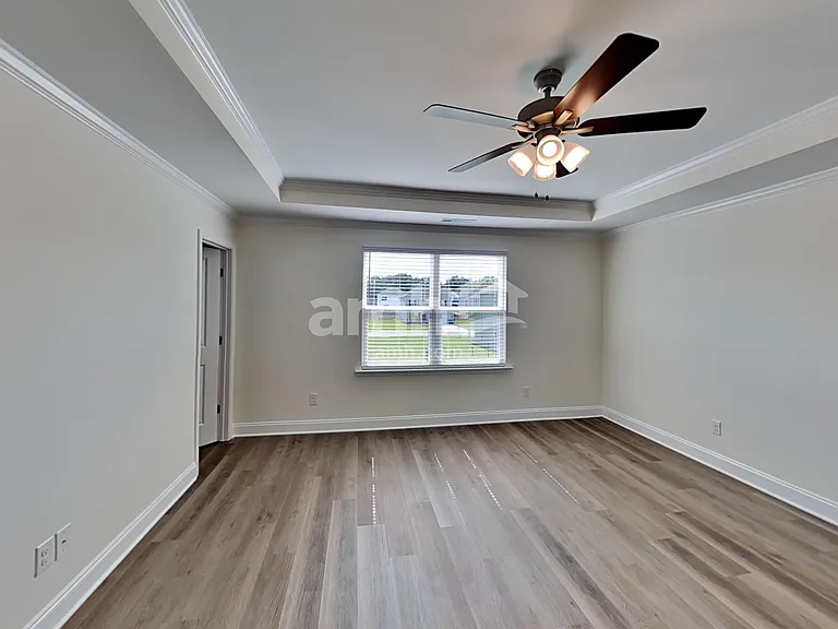 5319 Trust Dr — Photo 12