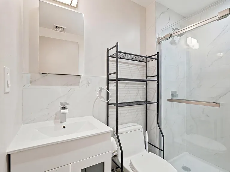 849 Madison St #4B — Photo 9