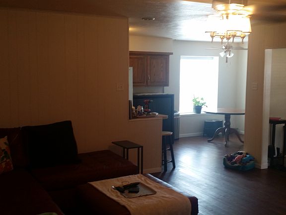 2nd image of 507 E Williamsburg Mnr